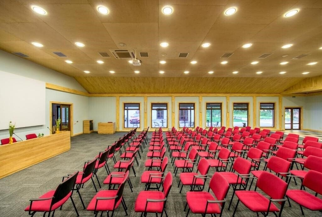 Древний Град парк-отель 4* фотосуреті