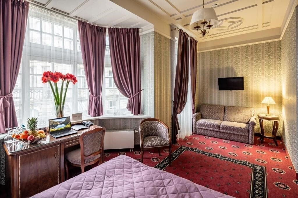 Atlas Deluxe Hotel 4* фотосуреті