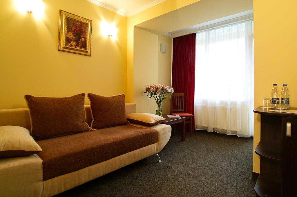 Соната 3* суреті