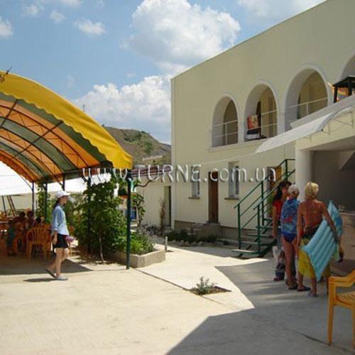 Тысяча Звёзд пансионат суреті