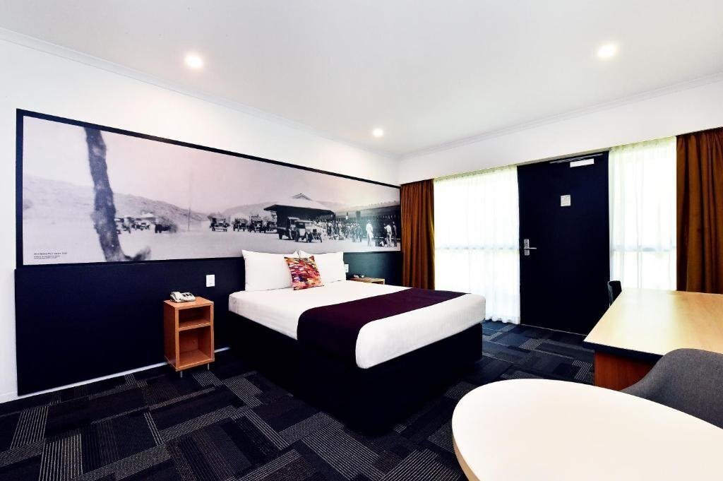 Фото Chifley Alice Springs Resort 4*