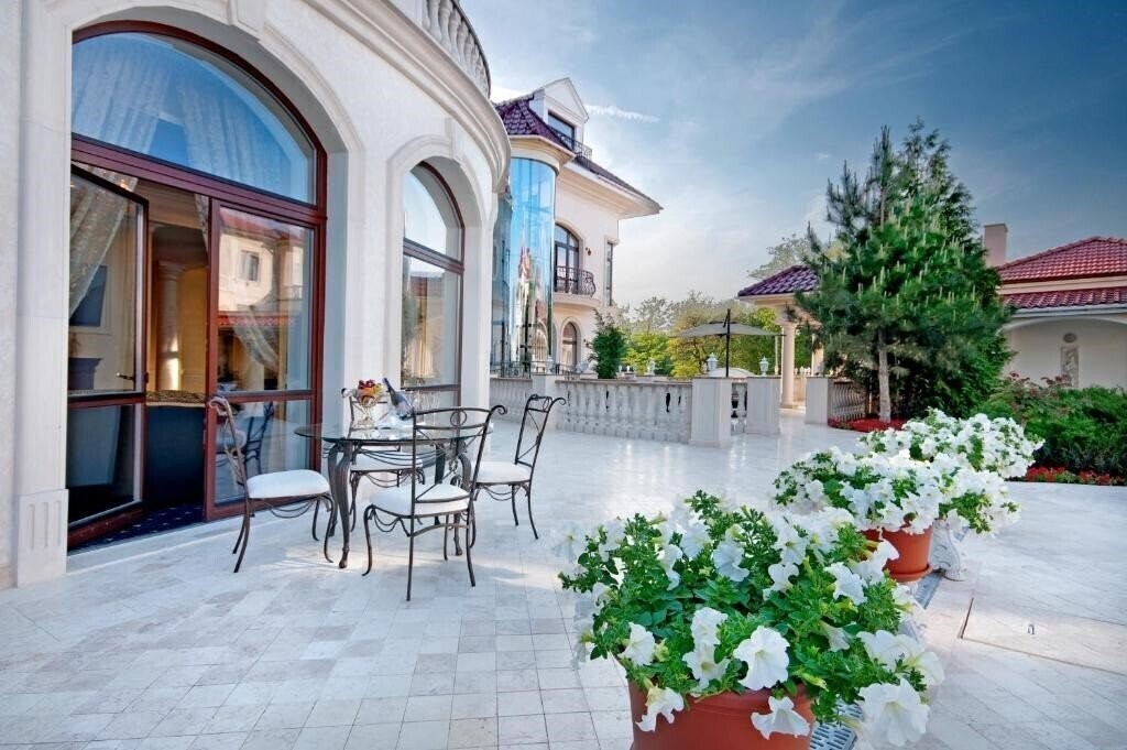 Villa Le Premier 5* қонақ үйі
