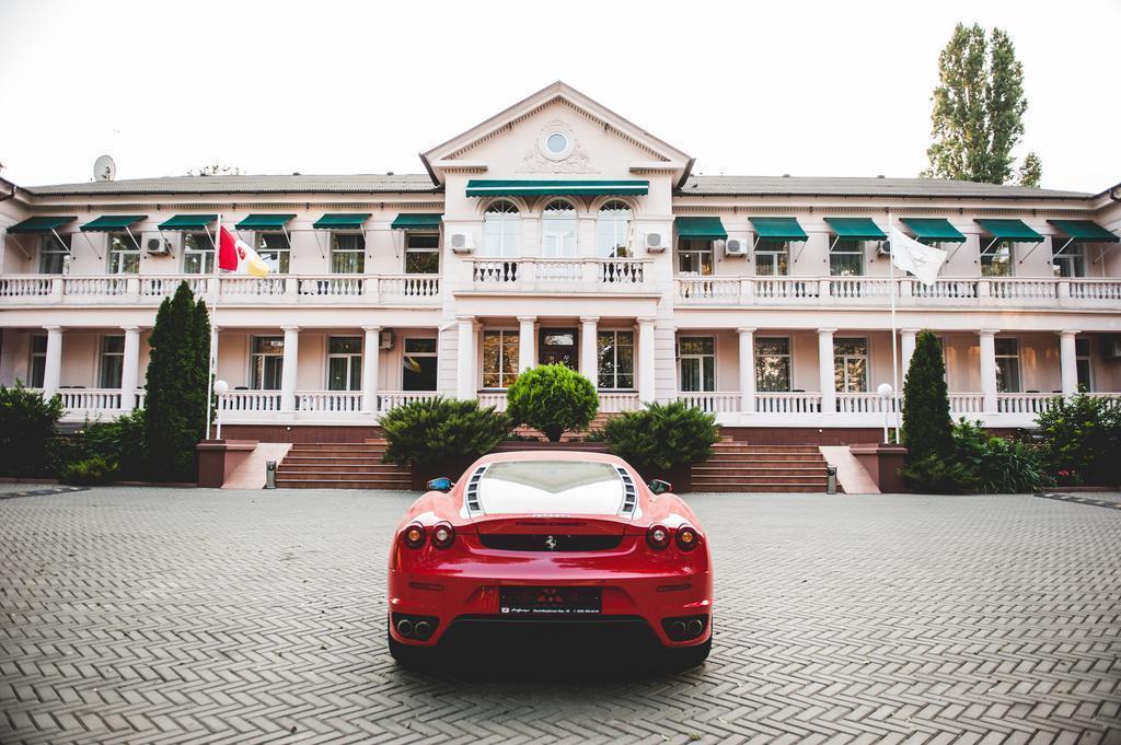 Отель Arcadia Plaza 3*