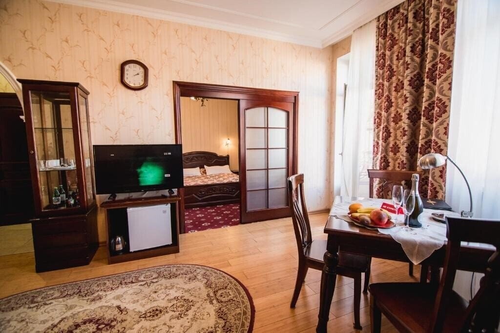 Софія Поляна 3* суреті