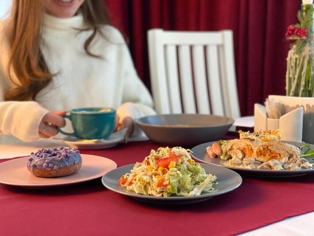 Поезія мандрів 4* суреті