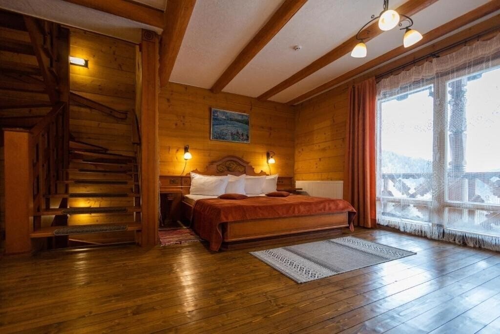 Отель Коруна 4*