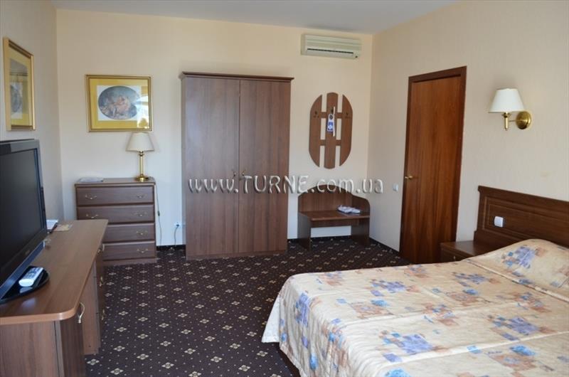 Бристоль 3* суреті