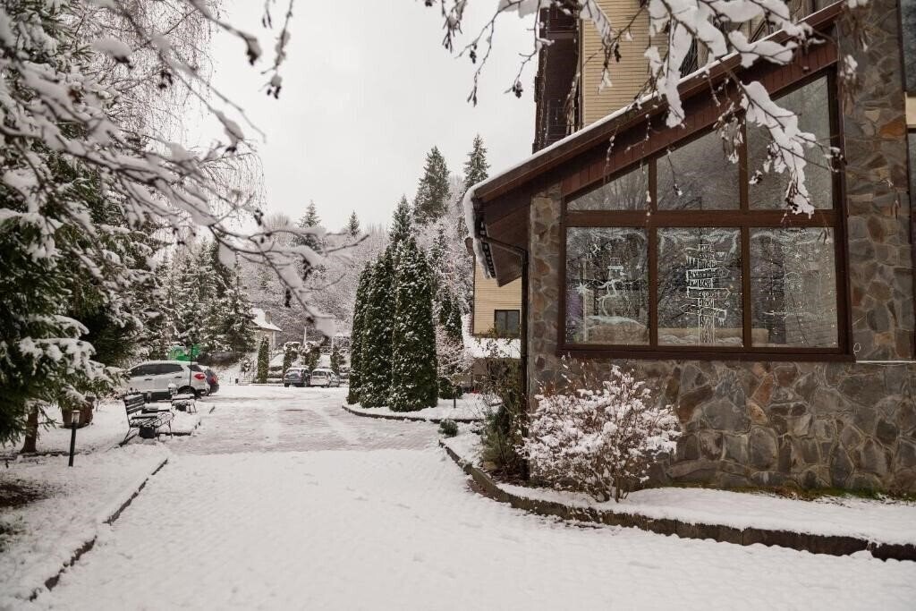 Reikartz Карпаты 4* суреті