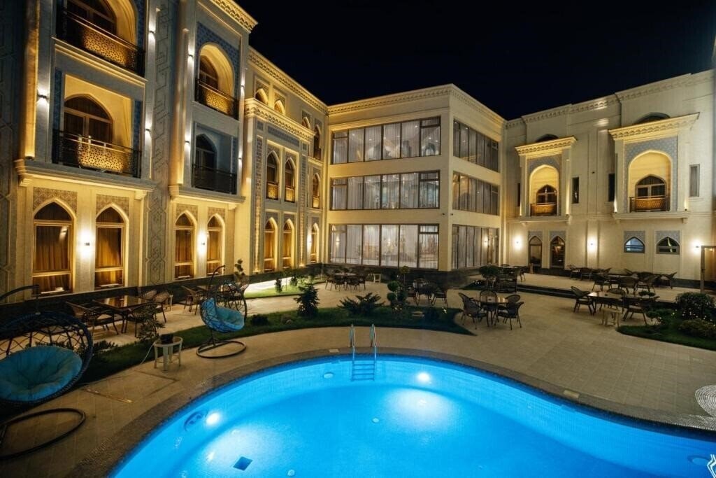 Kohinur Plaza 4* суреті