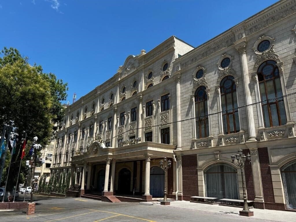 Отель King Plaza 3*