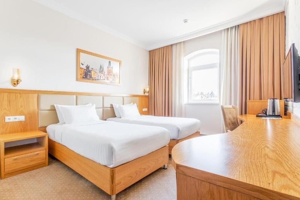 Praga Hotel 3* суреті