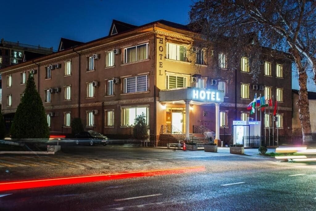 Отель Grand Nur Hotel 4*