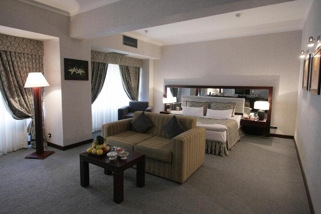 Фото Le Grande Plaza Hotel 4*