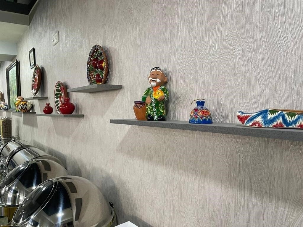 Tourist Inn Hotel 2* суреті