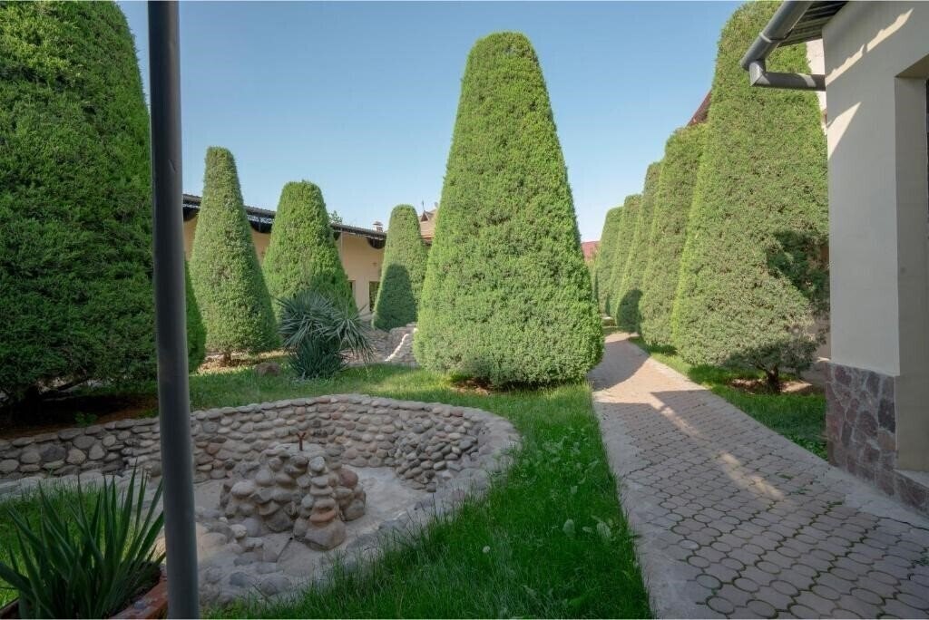 Rovshan Hotel 2* фотосуреті