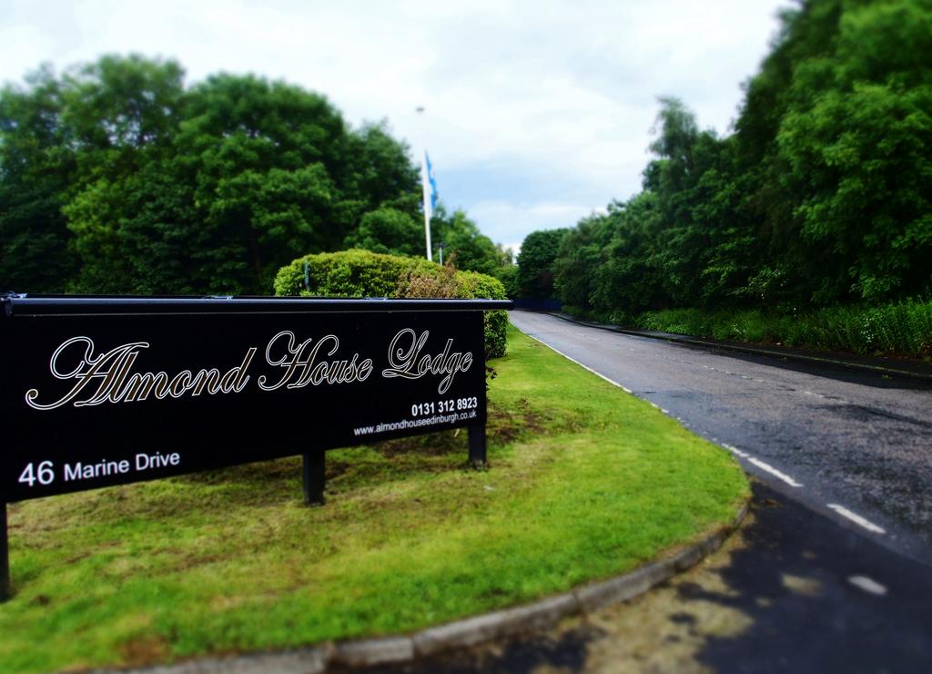 Almond House Lodge 2* қонақ үйі