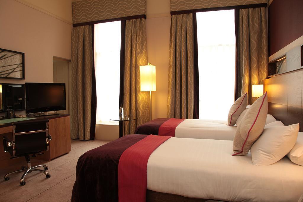 Фото Hilton Edinburgh Grosvenor Hotel 4*