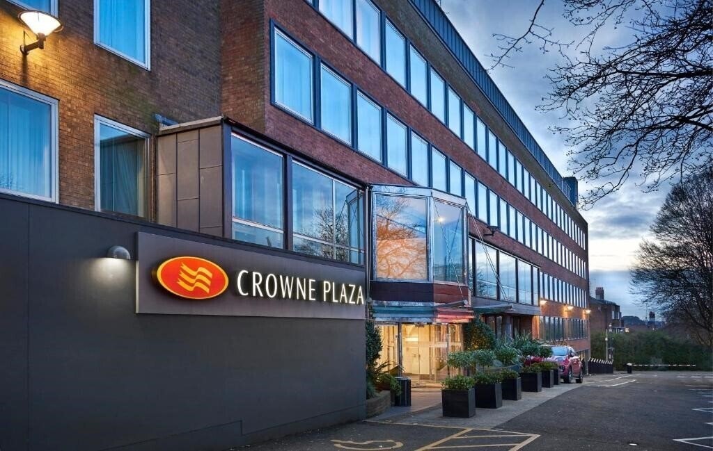 Изображение Crowne Plaza London Ealing 4*