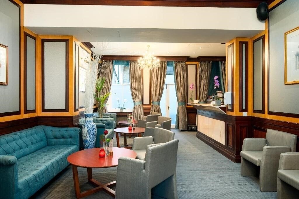 Фото Grange Langham Court 4*