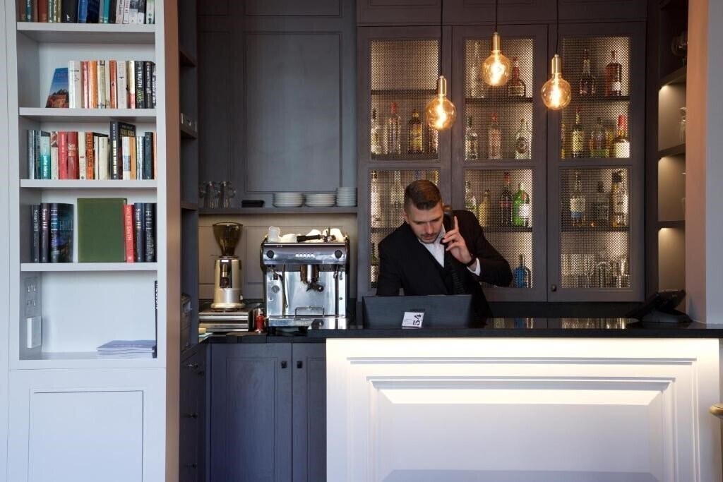 Queen'S Gate Hotel 4* фотосуреті