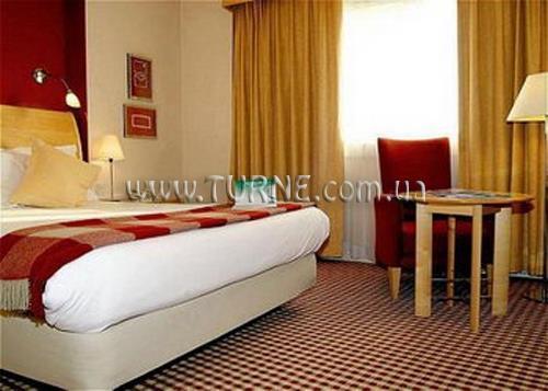 Фото Holiday Inn Heathrow Ariel 3*