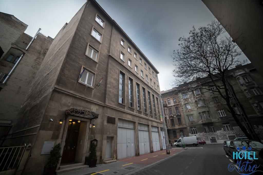 Metro 3* қонақ үйі