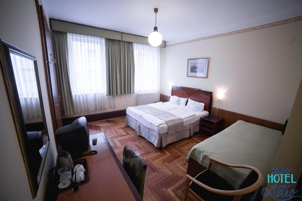 Metro 3* фотосуреті