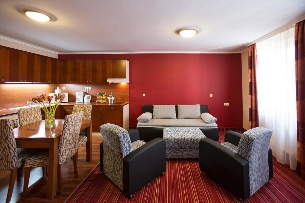 Фото City Hotel Budapest 4*