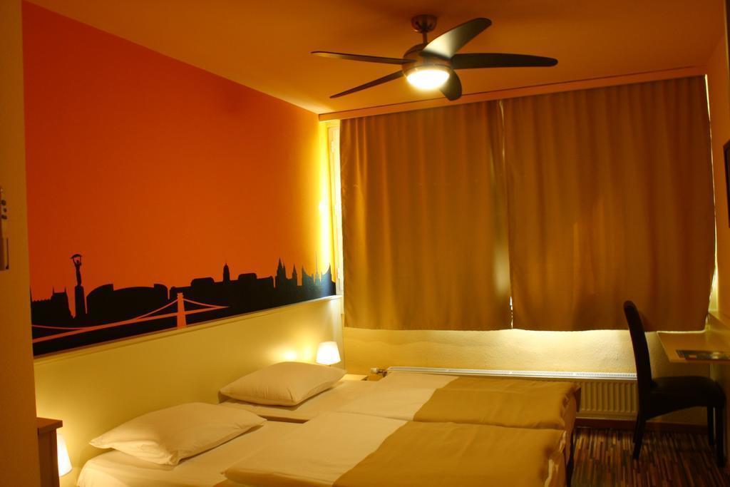 Pest Inn Hotel 3* қонақ үйі