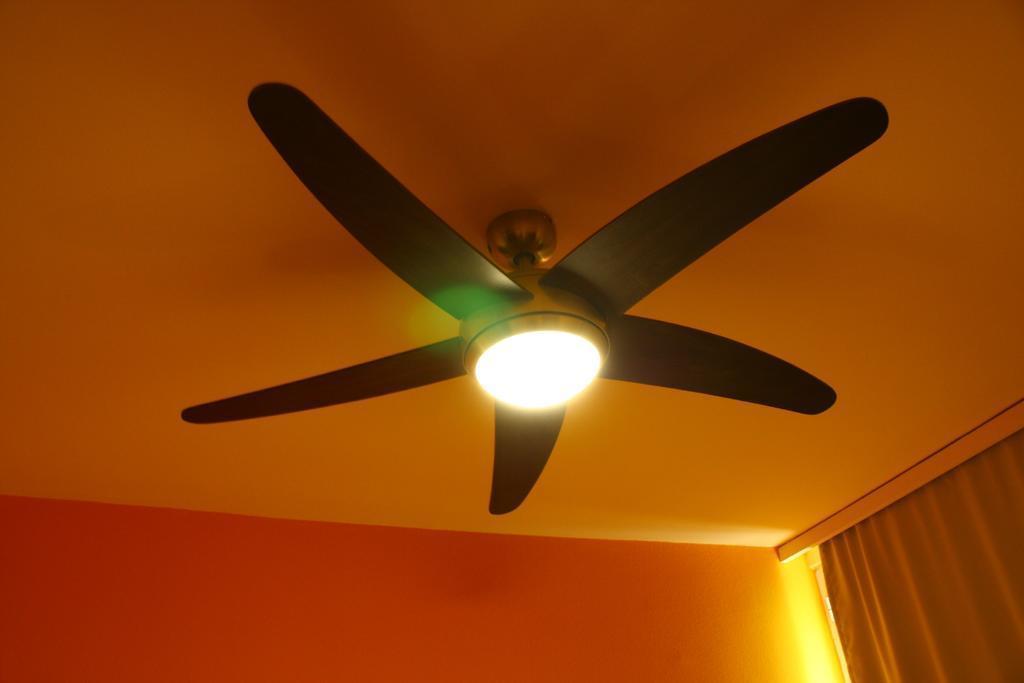 Pest Inn Hotel 3* фотосуреті