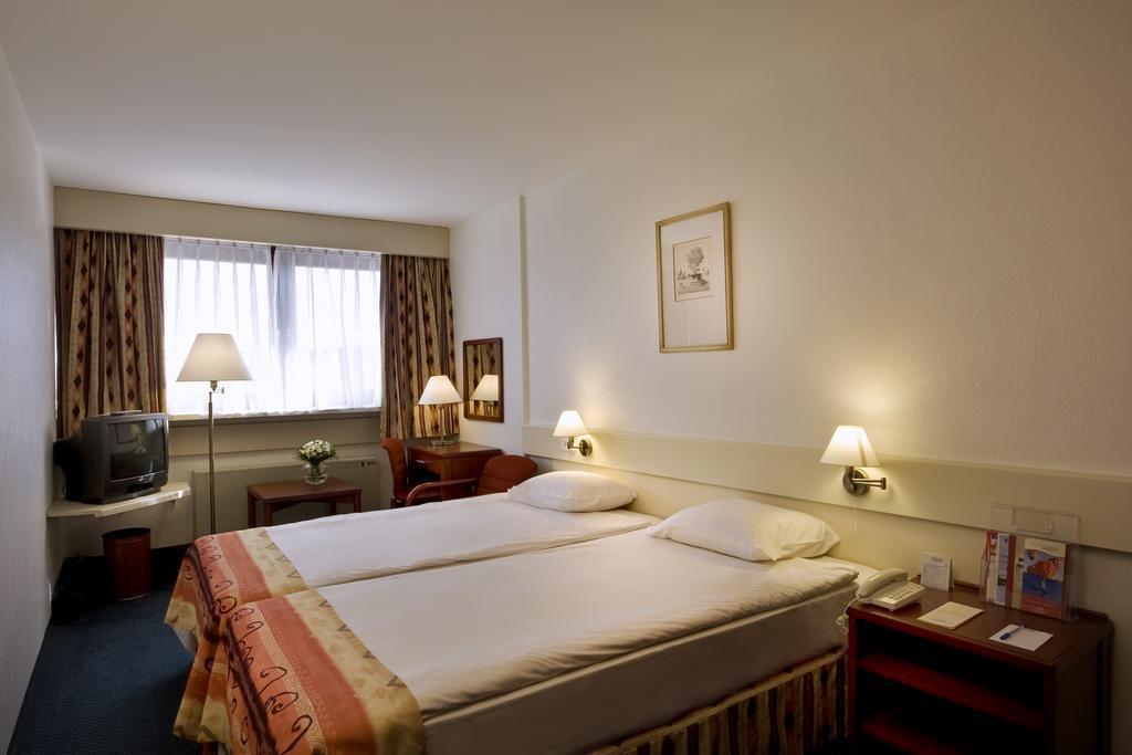 Danubius Hotel Flamenco 4* суреті