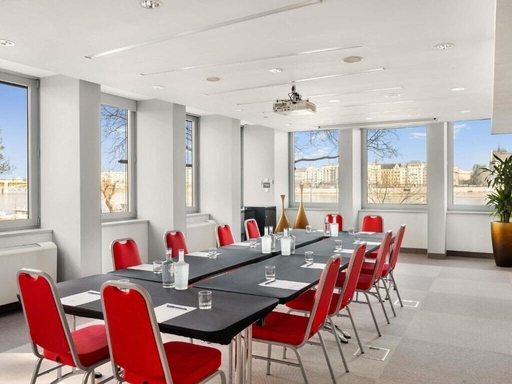 Изображение Novotel Danube 4*