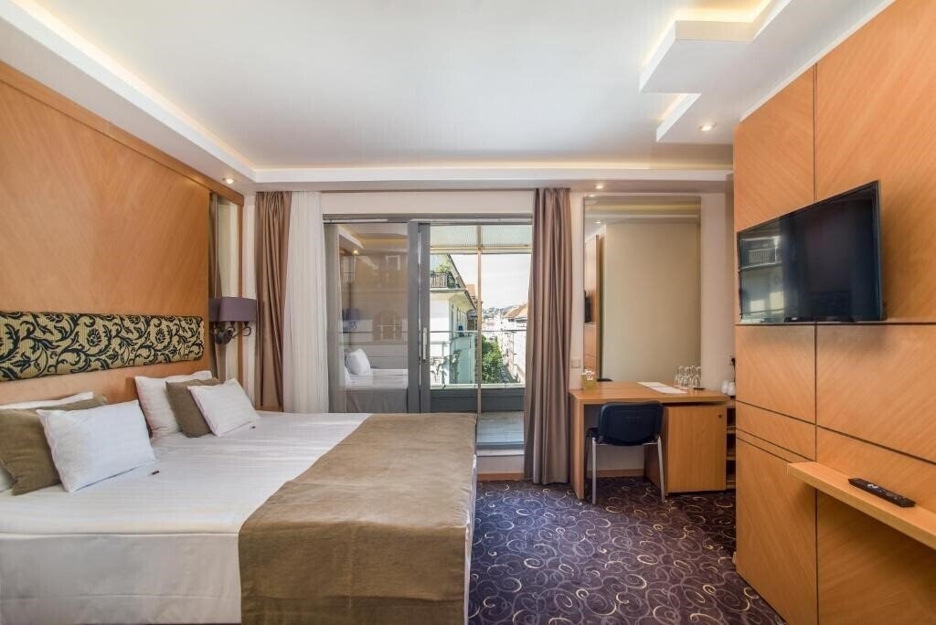 Отель The Marmara Design Hotel Budapest 4*