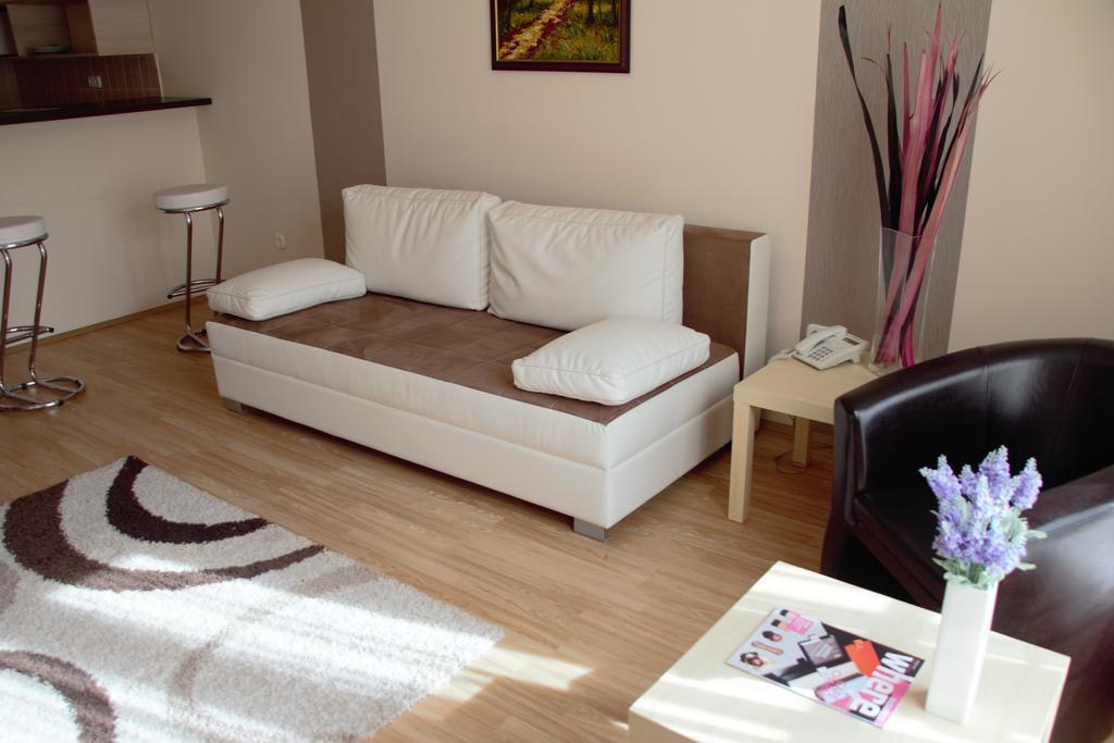 Triple M Hotel 3* суреті