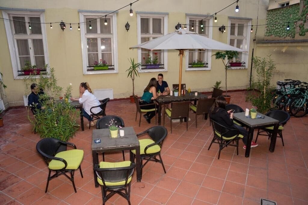 Отель Marco Polo Top Hostel 2*