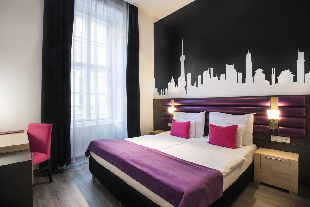 Отель Cosmo Fashion Hotel 3*