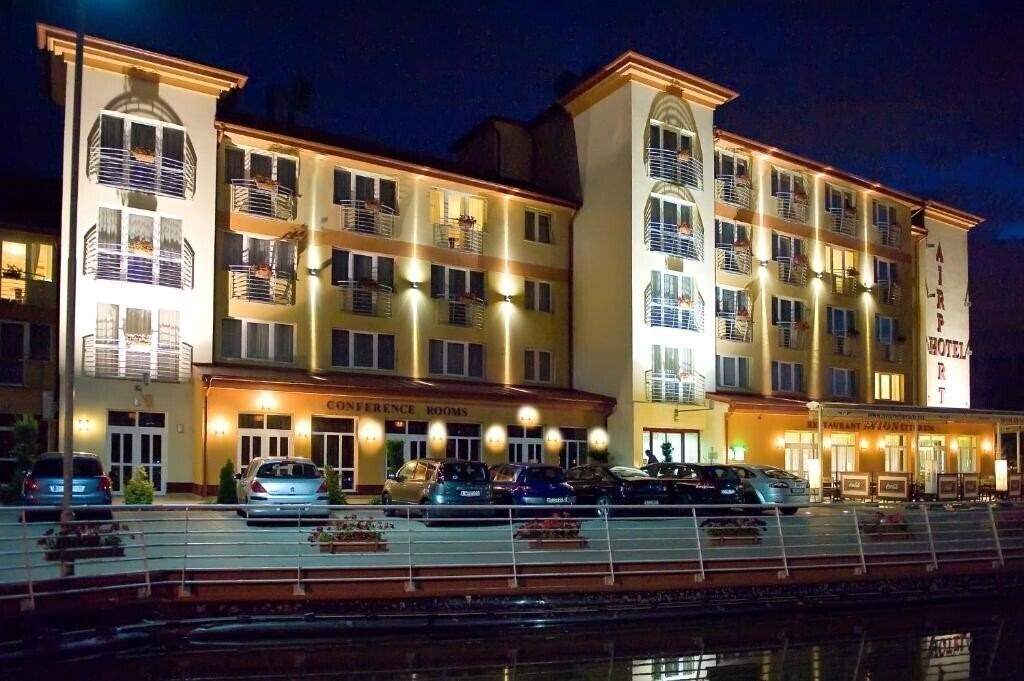 Airport Hotel 4* фотосуреті