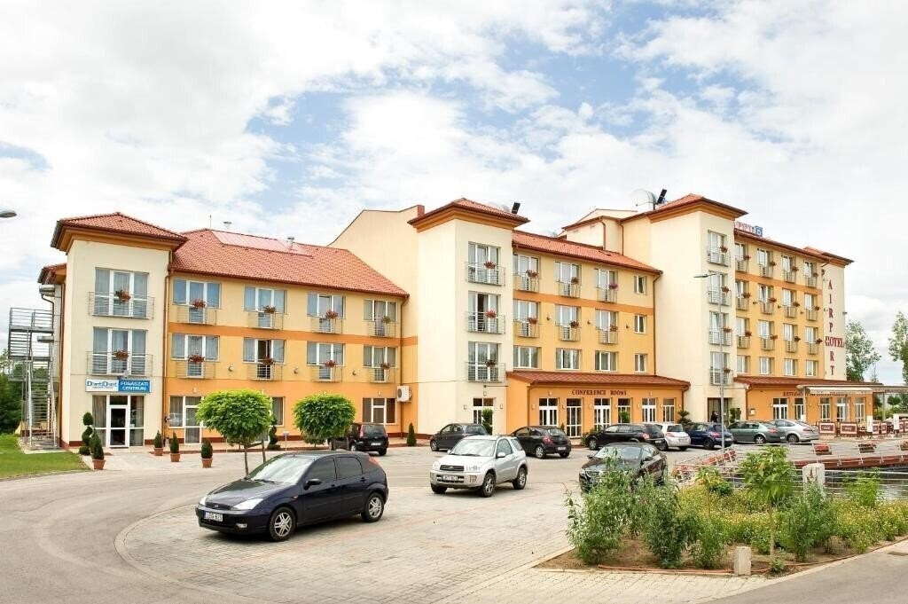 Airport Hotel 4* суреті