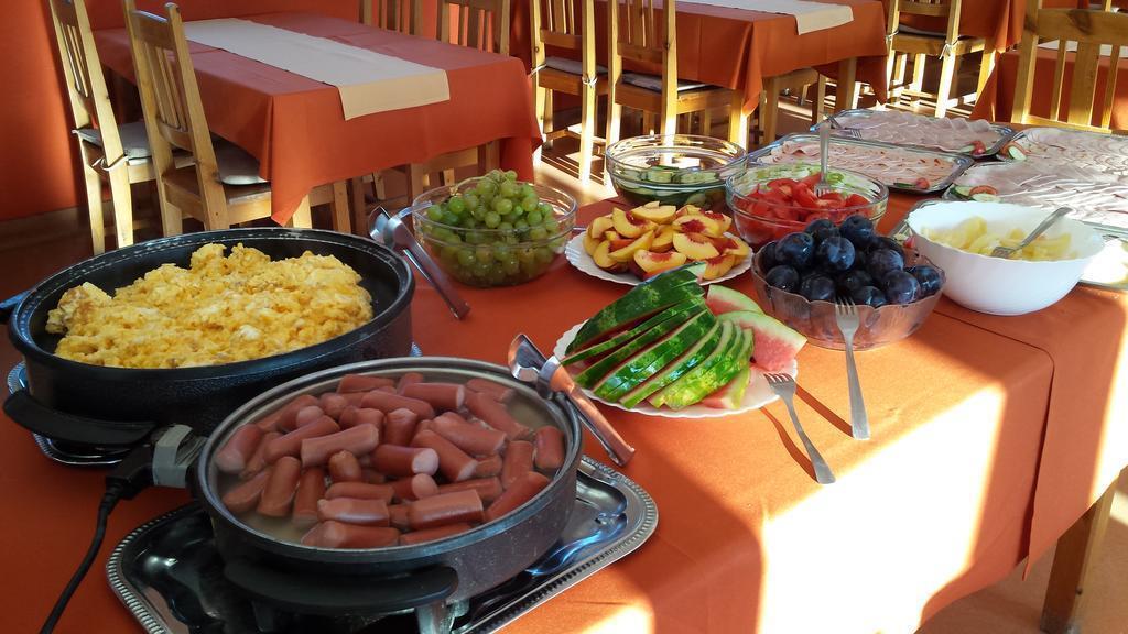 Botel Lisa 3* суреті