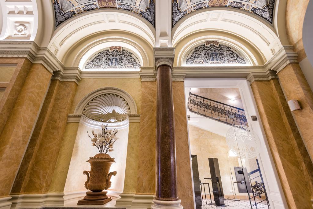 Hotel Moments Budapest 4* фотосуреті