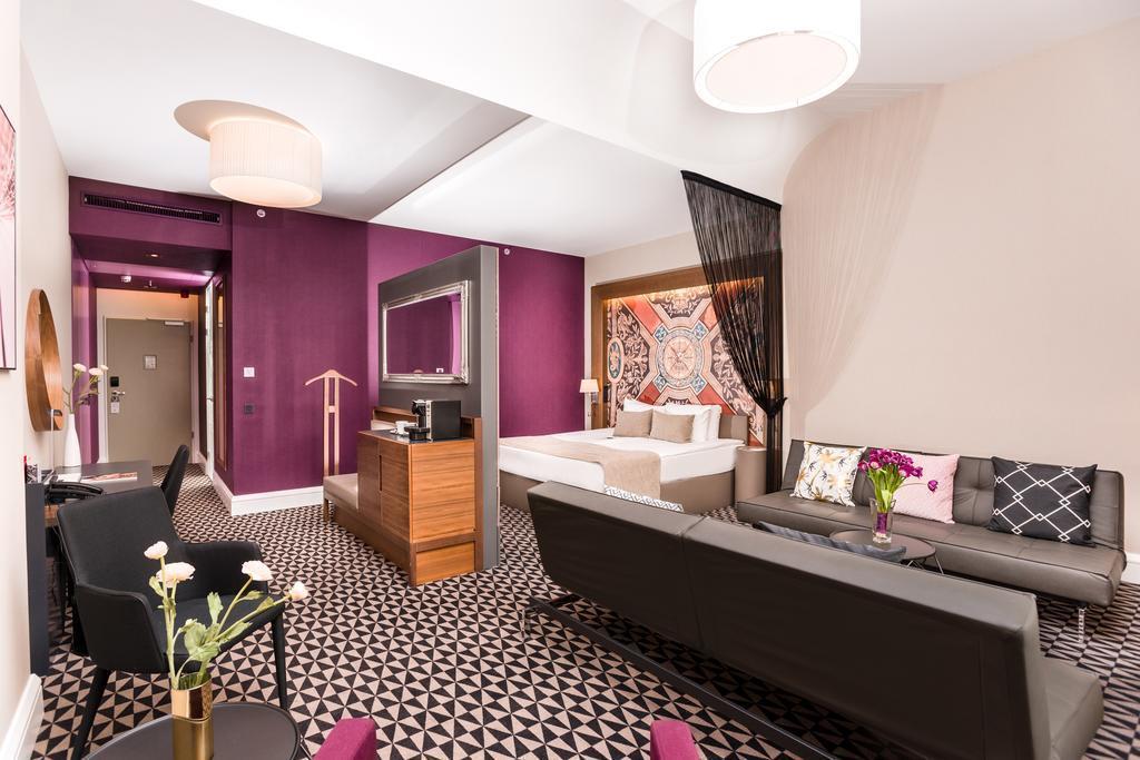Hotel Moments Budapest 4* суреті