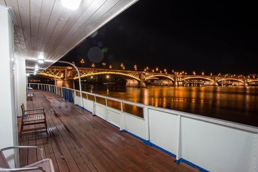 Изображение Grand Jules Boat Hotel 3*