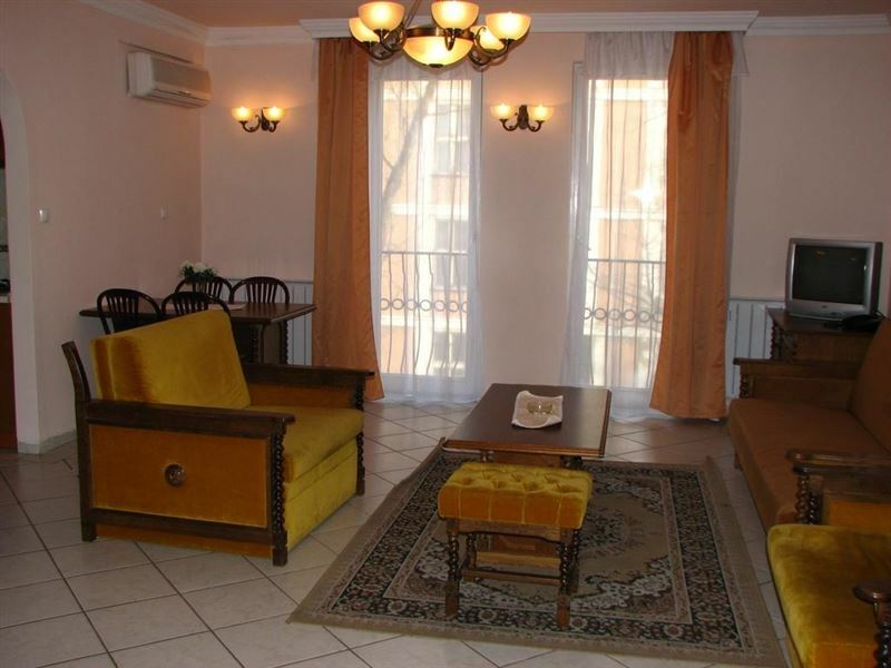 Happy 3* суреті