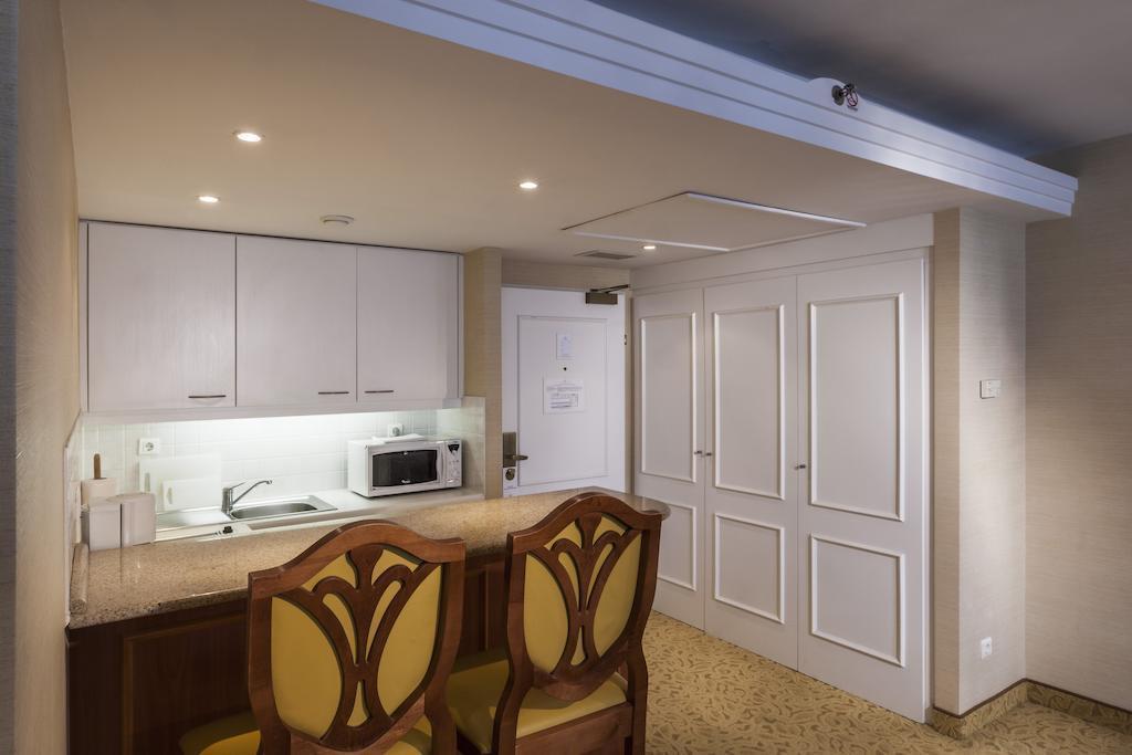 Millennium Court 4* суреті