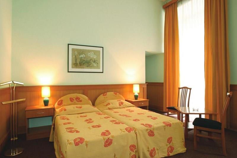 Фотография Swing 3*