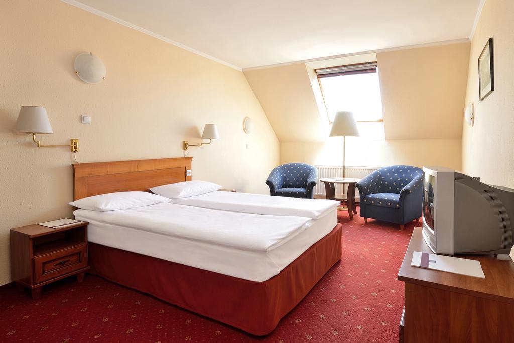 Atlas Hotel 3* суреті