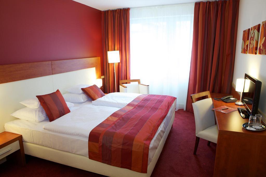 City Inn Hotel 4* қонақ үйі