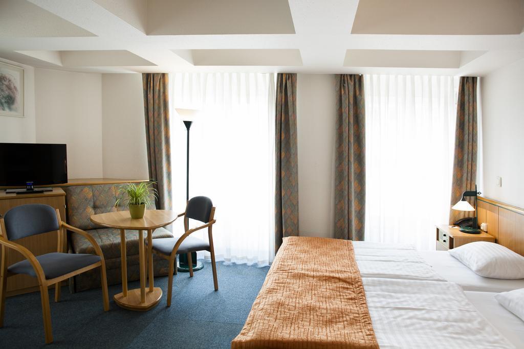 City Hotel Matyas 3* суреті