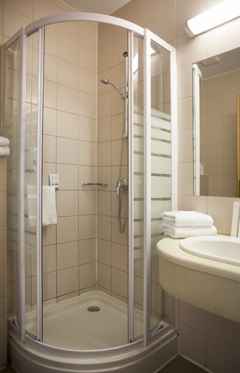 City Hotel Pilvax 3* суреті