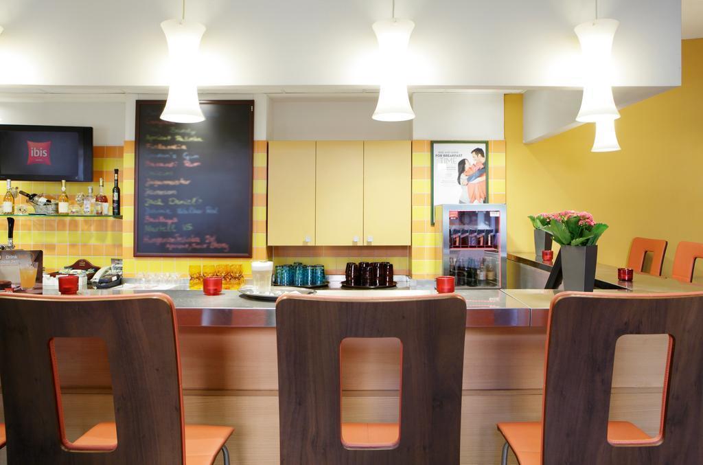 Ibis Heros Square Hotel 3* суреті